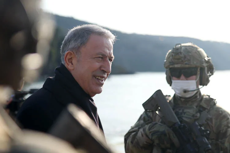 Akar Beykoz'da Ukrayna'daki Türk savaş uçağını anlattı 1 akarbeykozddb3 Bm80bfKisz