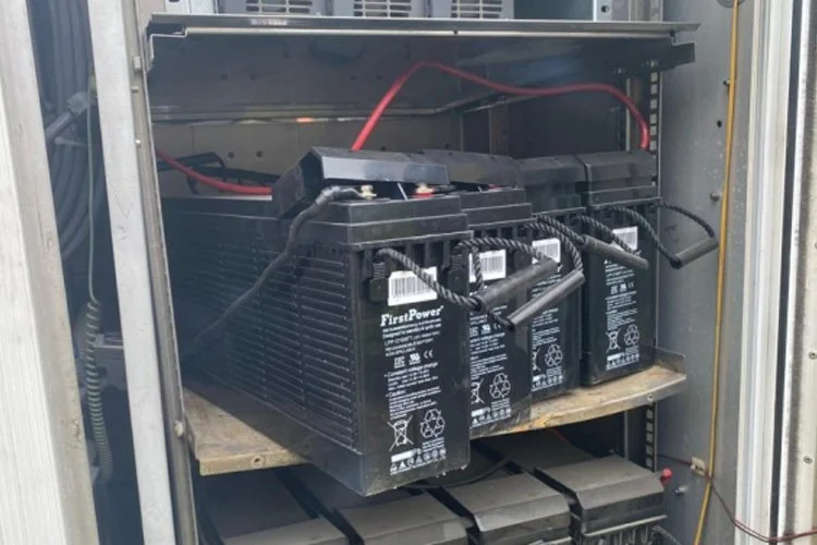 Bursa'da akü hırsızlığı yaptığı iddia edilen kişinin Beykoz'daki iş yerinde