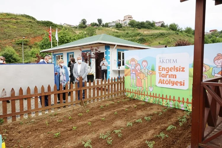 Beykoz’un engelli çocuk ve gençlerine çok özel ilgi 6 akdem beykoz 7 ZS8GEf8g4W