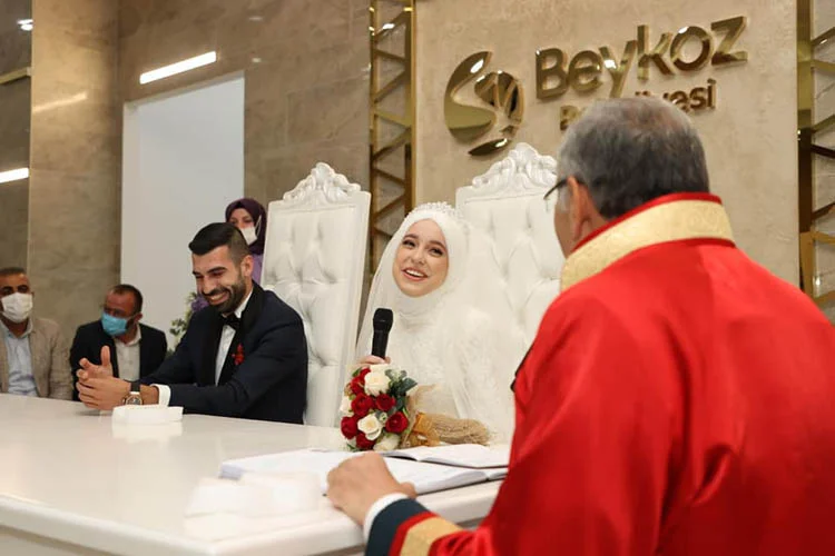 Beykoz'un yakından tanıdığı Salih Birinci'nin oğlu Mehmet Akif Birinci, Zehra