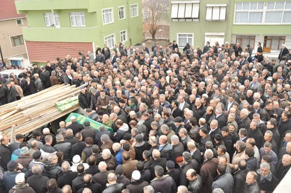 AK Parti Beykoz İlçe Başkan Yardımcısı Kadir Alarçin’in babası vefat