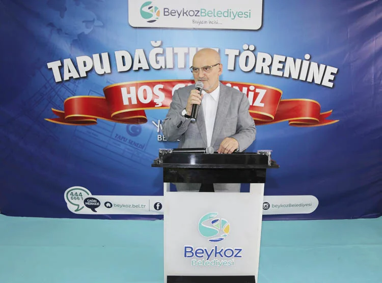 Beykoz Belediyesi 2B tapusunu almaya hak kazanan 13 aileye tapularını