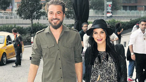 Neslişah Alkoçlar-Engin Altan Düzyatan çifti, bebekleri Emir'e gönderilen tüm hediyeleri