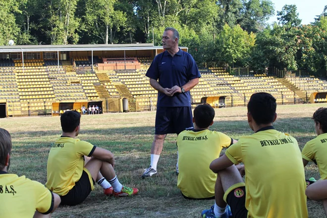 İstanbul PTT Kulübü’nün isim hakkını alarak lige İstanbul Beykoz 1908