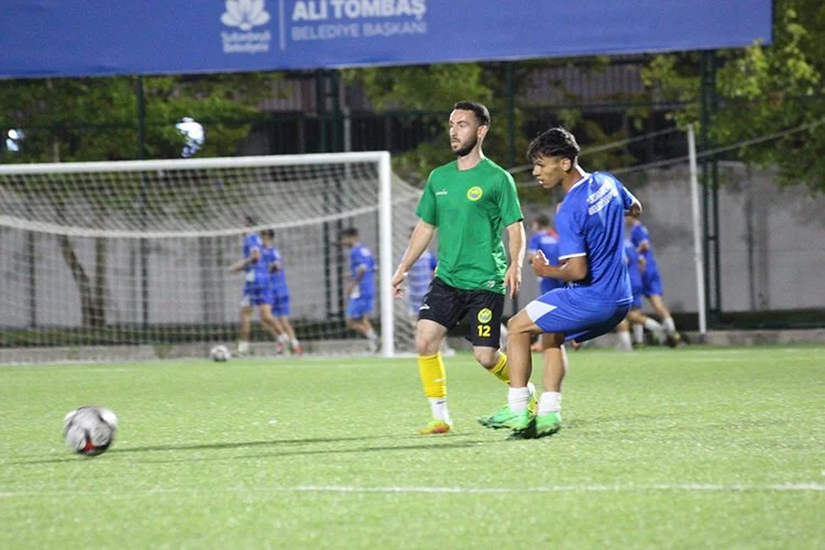 Anadoluhisarı Sultanbeyli’den neşeli döndü: 5-1 4 anadolu 3 Nae47eyhrC