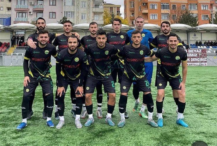 İstanbul SAL 4. Grup ekiplerinden Anadoluhisarı İdmanyurdu İBB’nin Yakacık Stadı’nda