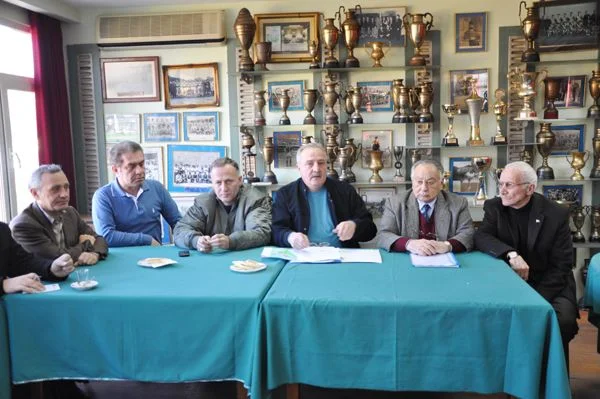 İstanbul Büyükşehir Belediyesi’nden gelen yıkım kararı Anadoluhisarı spor camiası üzerinde