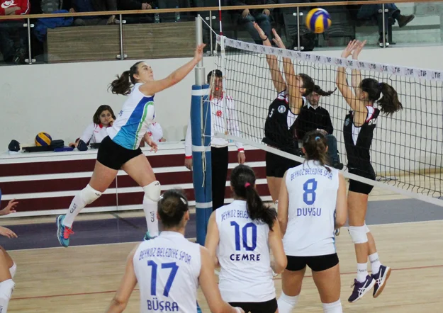 TVF Bayanlar Voleybol 3.Lig 2. Grubu’nda mücadele eden Beykoz Belediyespor