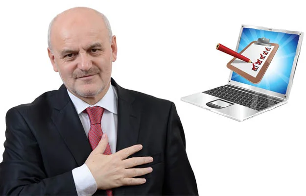 Bir internet haber sitesi, aralarında Yücel Çelikbilek'in de yer aldığı