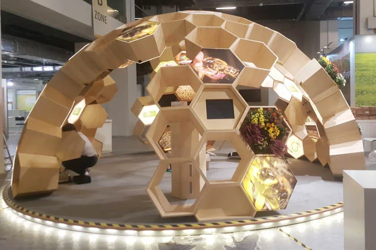 apimondia be XV2ugeMkqs