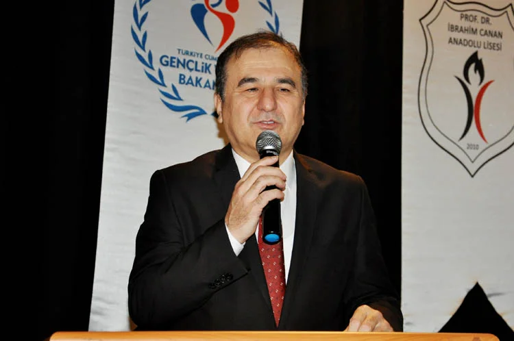 Gençlik ve Spor Bakanlığı tarafından desteklenen 'İstanbul'u dinliyorum' adlı engelsiz