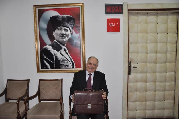 Artvinliler Hizmet Vakfı Yönetim Kurulu Başkanı Beykozlu Hakan Bekar, memleketinde