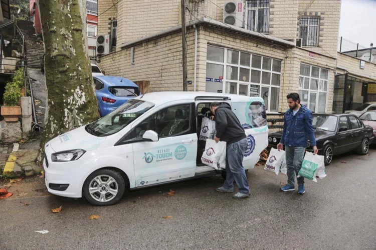 Beykoz Belediyesi’nin aşevi her gün ihtiyaç sahibi 450 kişinin sıcak