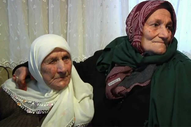 Yaşı 110 olan Rizeli Asiye Morgil, Beykoz'daki kızının yanında yaşıyor.