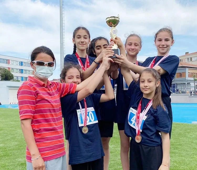 atlet beyk pGvPYnirlH