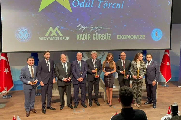 Televizyon ve ekonomi dünyasının tanınmış birçok ismi Beykoz'da düzenlenen 12.