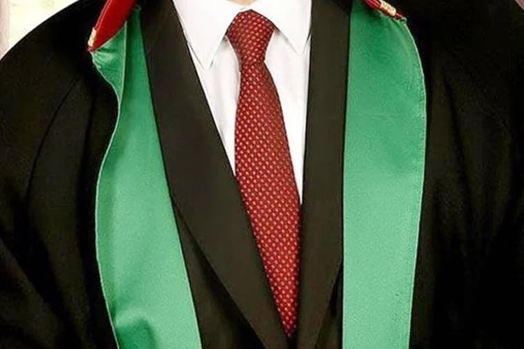 İddiaya göre Avukat  Dündar A. Beykoz'daki bir arsayı satmak