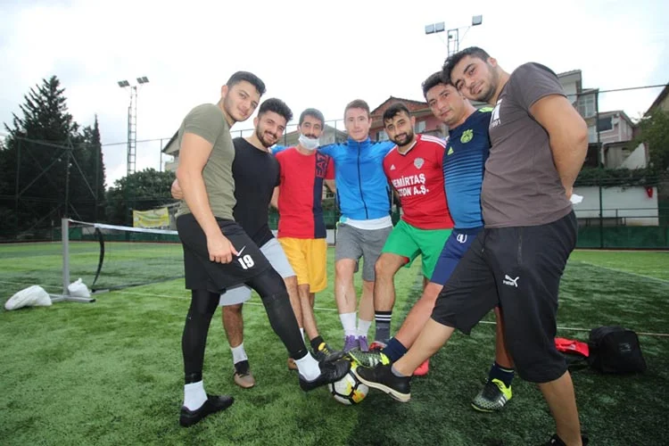 Gümüşsuyu Spor Kulübü’nün Aytaç Makine-Hayrullah Aytaç Sponsorluğunda gerçekleştirdiği “Ayak Tenisi”