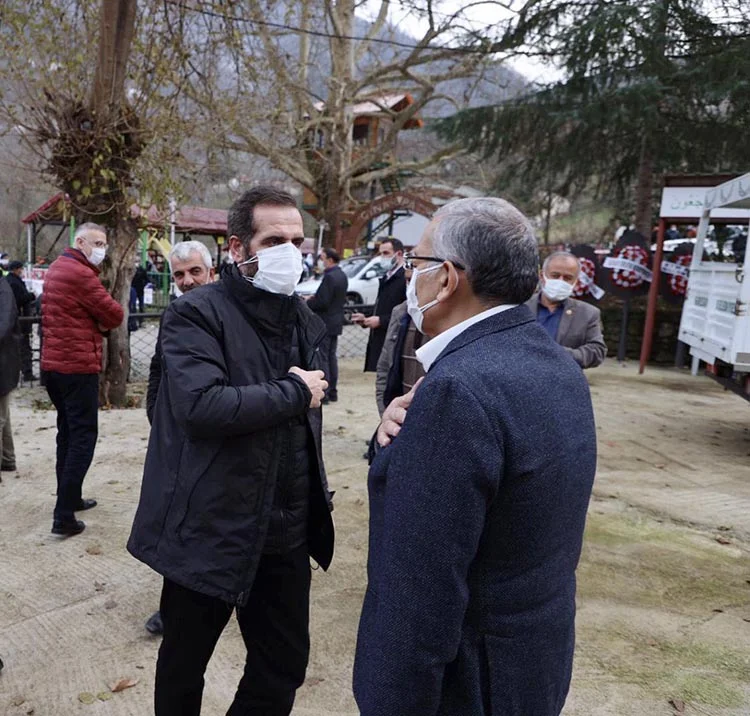 Başkan Murat Aydın’ın annesi ebediyete uğurlandı 1 aydin cenaze 6 IXd624Wmfz