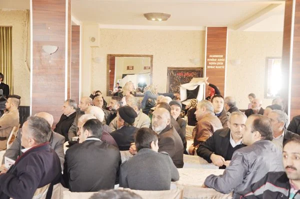 Kimin malını kime satıyorsunuz? 2 aydin duzgun besevl 8ECtDy4kDY