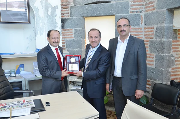 Beş yıl Beykoz’da Kaymakamlık yaptığı süreç içerisinde yediden yetmişe herkesin