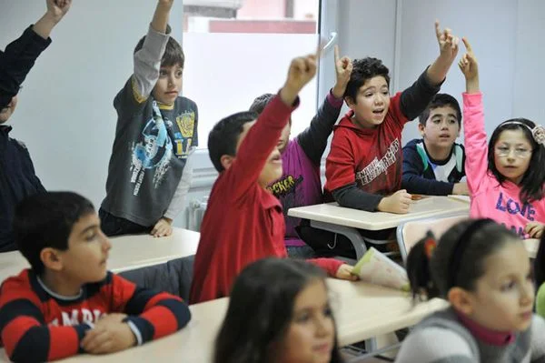 Beykoz Belediyesi’nin yetenekleri geliştirmek isteyen ilçe sakinlerine rehberlik etmek, öğrencilere