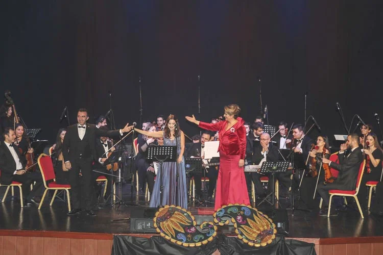 azerbaycan konser 2 Hgfe88wuCY