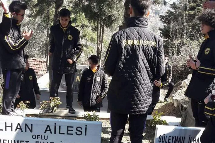 Çubukluspor U17 takımı kulübün efsane yöneticisi rahmetli "baba" lakaplı Süleyman