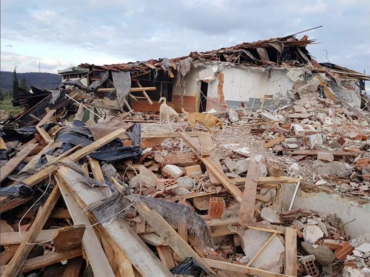 barinak 6 i9q8kPaP3C