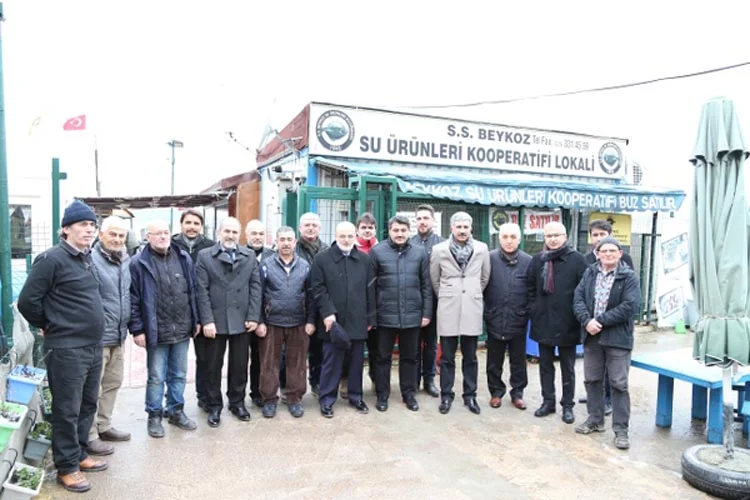 Beykoz Belediye Başkanı Yücel Çelikbilek Balıkçı Barınağını ziyaret etti.