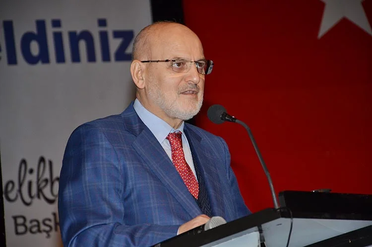 Başkan Yücel Çelikbilek, Beykoz Belediyesi’nin eğitim kurumlarında üniversiteye hazırlanan öğrencilerle