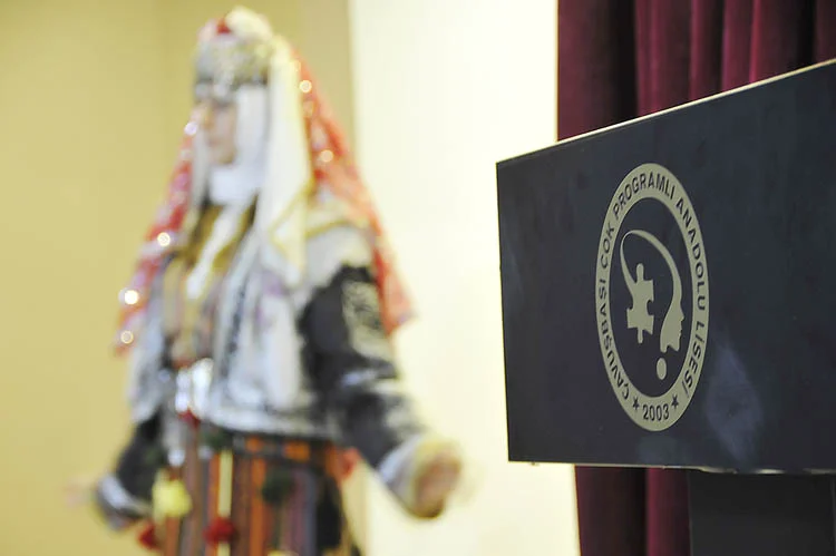 bask cavus anma 7 Vhn8QVcUTg