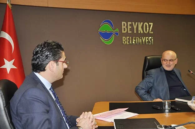 Beykoz Belediye Başkanı Yücel Çelikbilek, mazot olayıyla ilgili açıklamalar yapmak