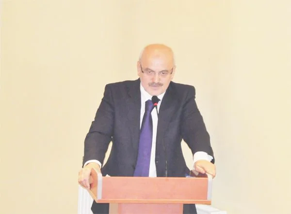 baskan but 0uJuh4PpqT