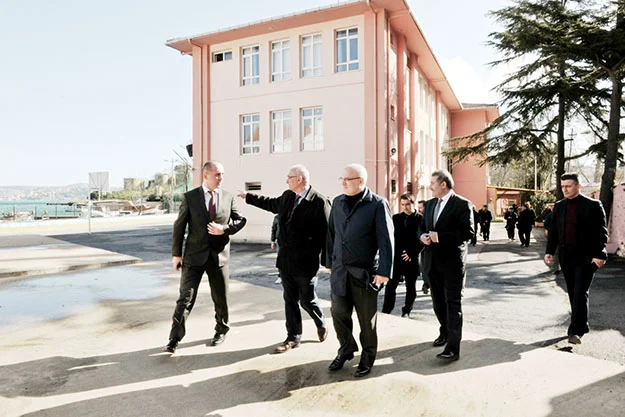 Beykoz Belediye Başkanı Yücel Çelkibilek ilçe sakinleriyle sabah buluşmaları programlarına