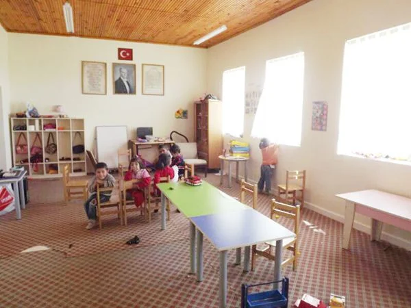 Kars’ın Soylu Köyü’nde 2011 yılından beri öğretmenlik yapan Beykozlu Özge