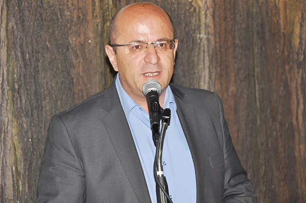 baskan yemek isci 7 DpHaO2uCjk