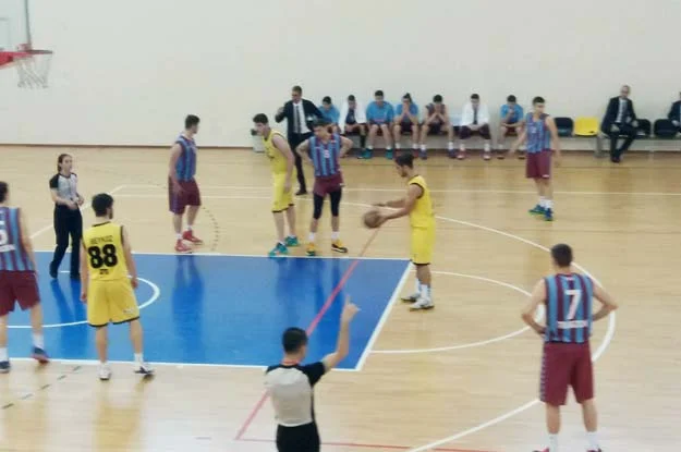 Erkekler Bölgesel Basketbol Ligi son 12 turuna yükselen Beykozspor basketbol