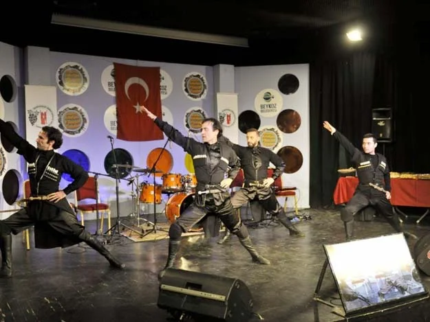 batum gece yoreler201 cHsDBaS4mG