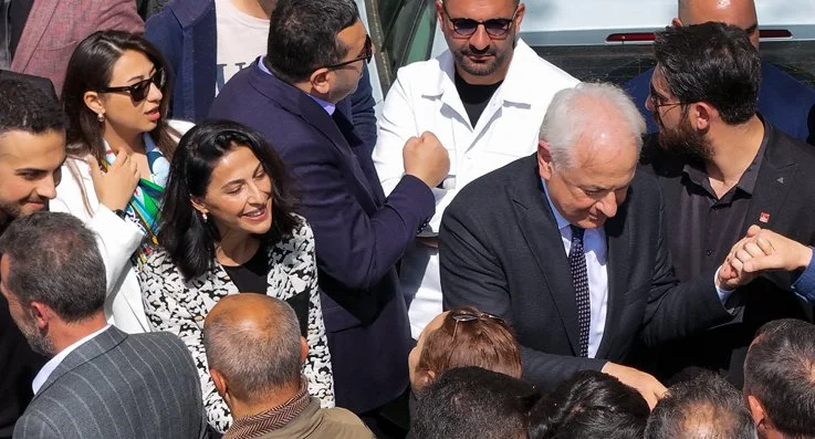 Ramazan Bayramı, Beykoz Belediyesinde düzenlenen bayramlaşma programıyla başladı. Köseler seçimlerle