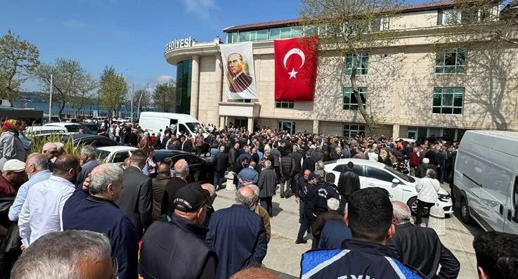 Beykoz’da bayram belediye önünde başladı 1 bayram4 MBU5 rMvCy