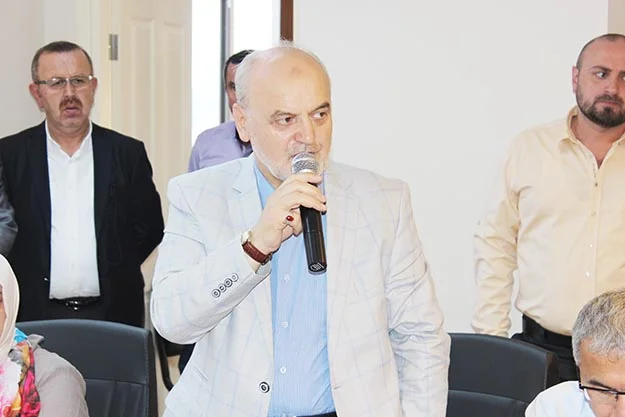 Beykoz'da siyasi partilerin teşkilatları, Ramazan Bayramı dolayısıyla ilçe binalarında bir