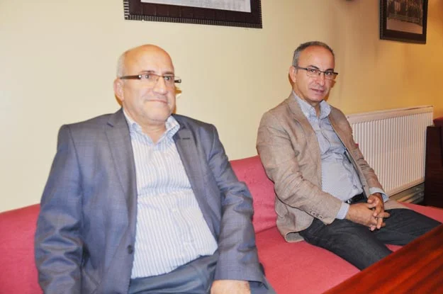 Beykoz Belediye Meclisi'nin 2. birleşimine 'tapu protokolü' ve tiyatro sorunu