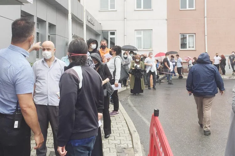 Beykoz Devlet Hastanesi’nde bir günde kaç kişi aşılanıyor? 1 bdh asi 2 Izw2K5Z2WU