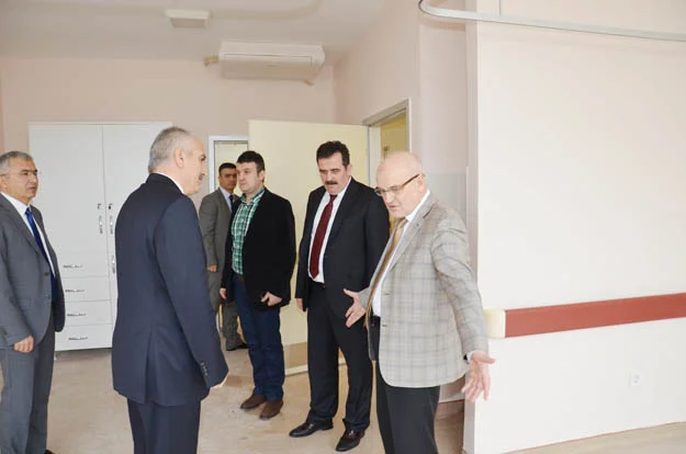 Beykoz Belediye Başkanı Yücel Çelikbilek, Beykoz Devlet Hastanesi Yönetcisi Dr.