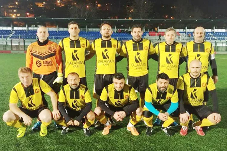 Türkiye Veteranlar Futbol Ligi Marmara 1. Grubunda mücadele eden 3