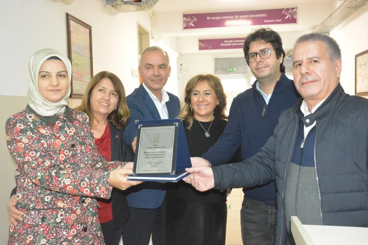 Beykoz Celal Aras Anadolu Lisesine yeni kütüphane 3