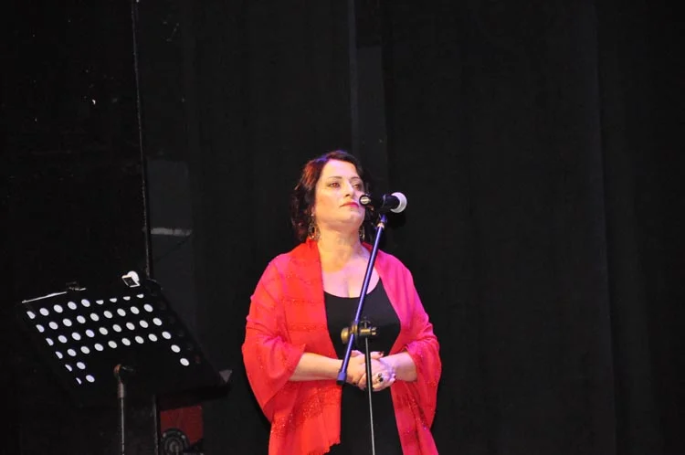 bedes konser 2 RFNS5ZBrph