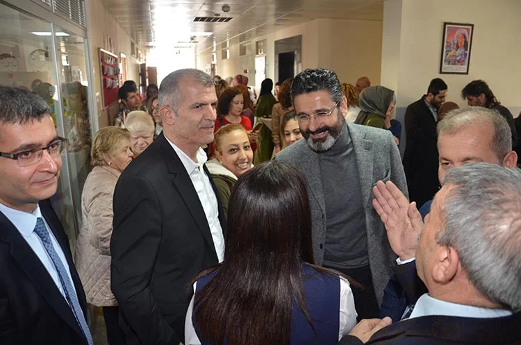 bedes acilis 3 0hILQVv3eu