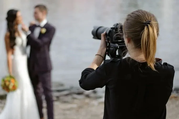 Beykoz Belediyesi ilçede bulunan iki nikah salonunun fotoğraf işleri için